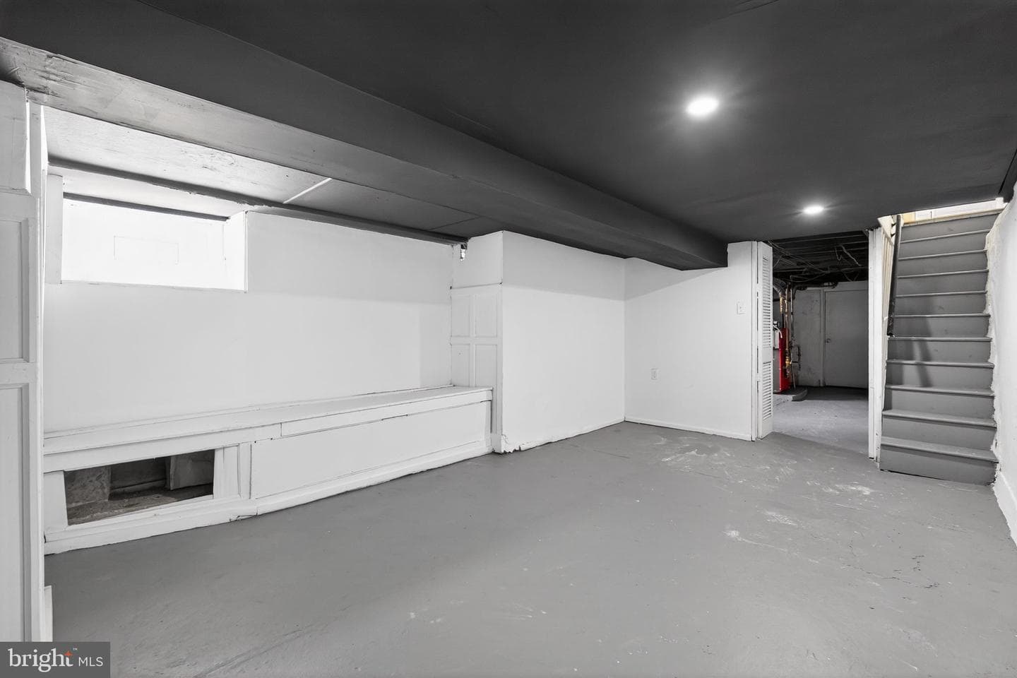 129 S Keystone Avenue photo 31