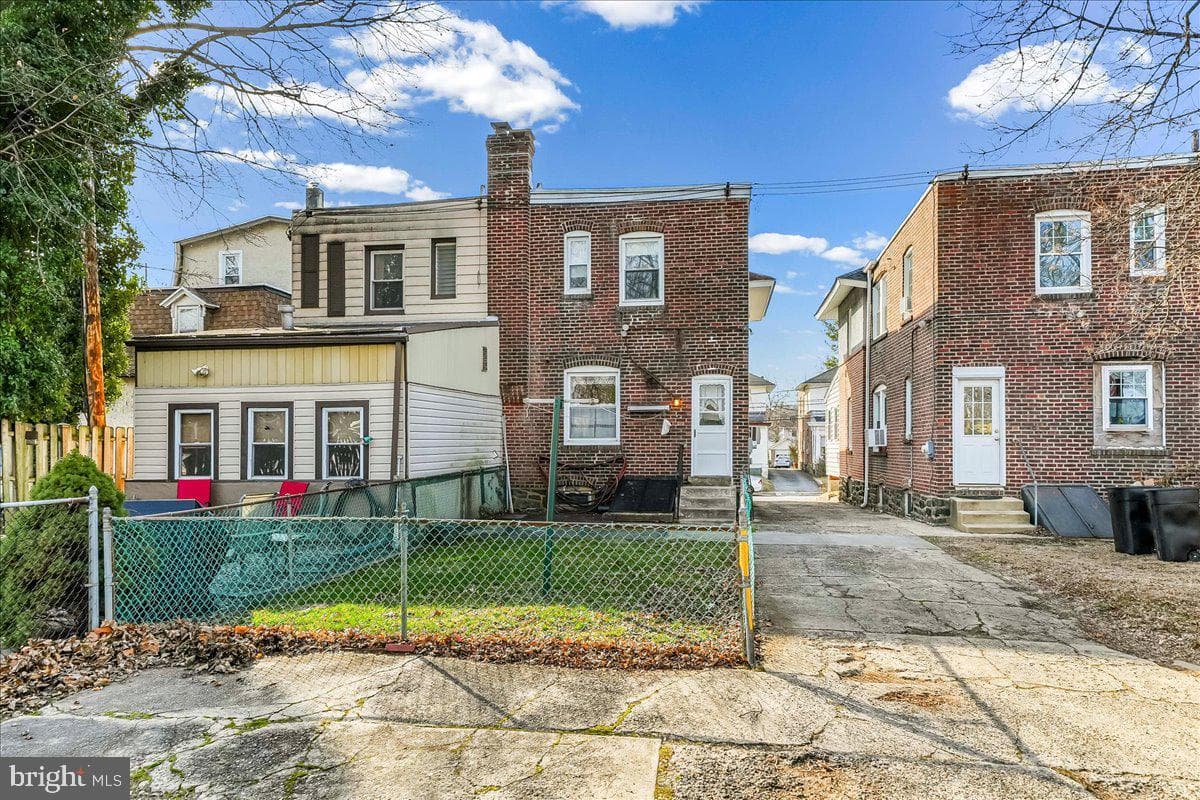 217 Blunston Avenue photo 48