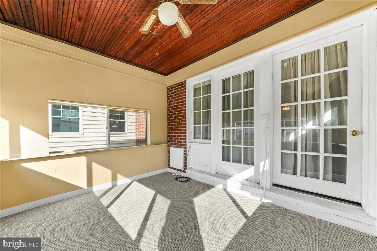 217 Blunston Avenue photo 5