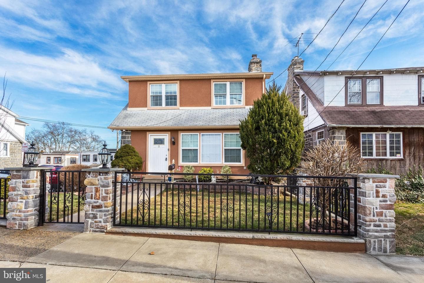 15 Kenmore Road photo 3