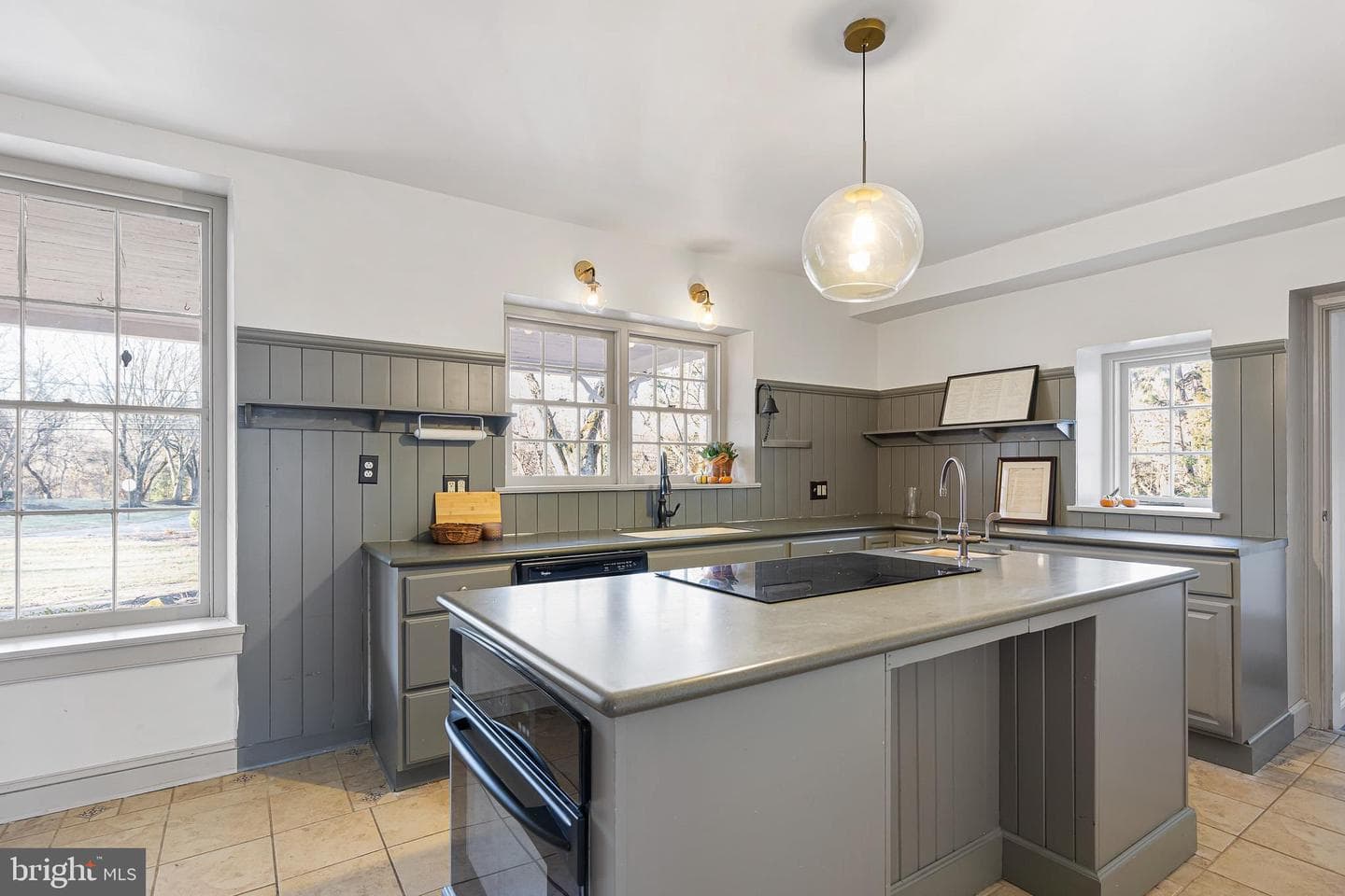 547 Concord Road photo 31