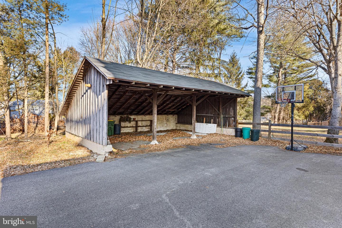 547 Concord Road photo 37