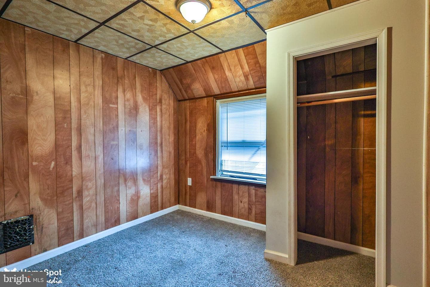 1125 Morton Avenue photo 36