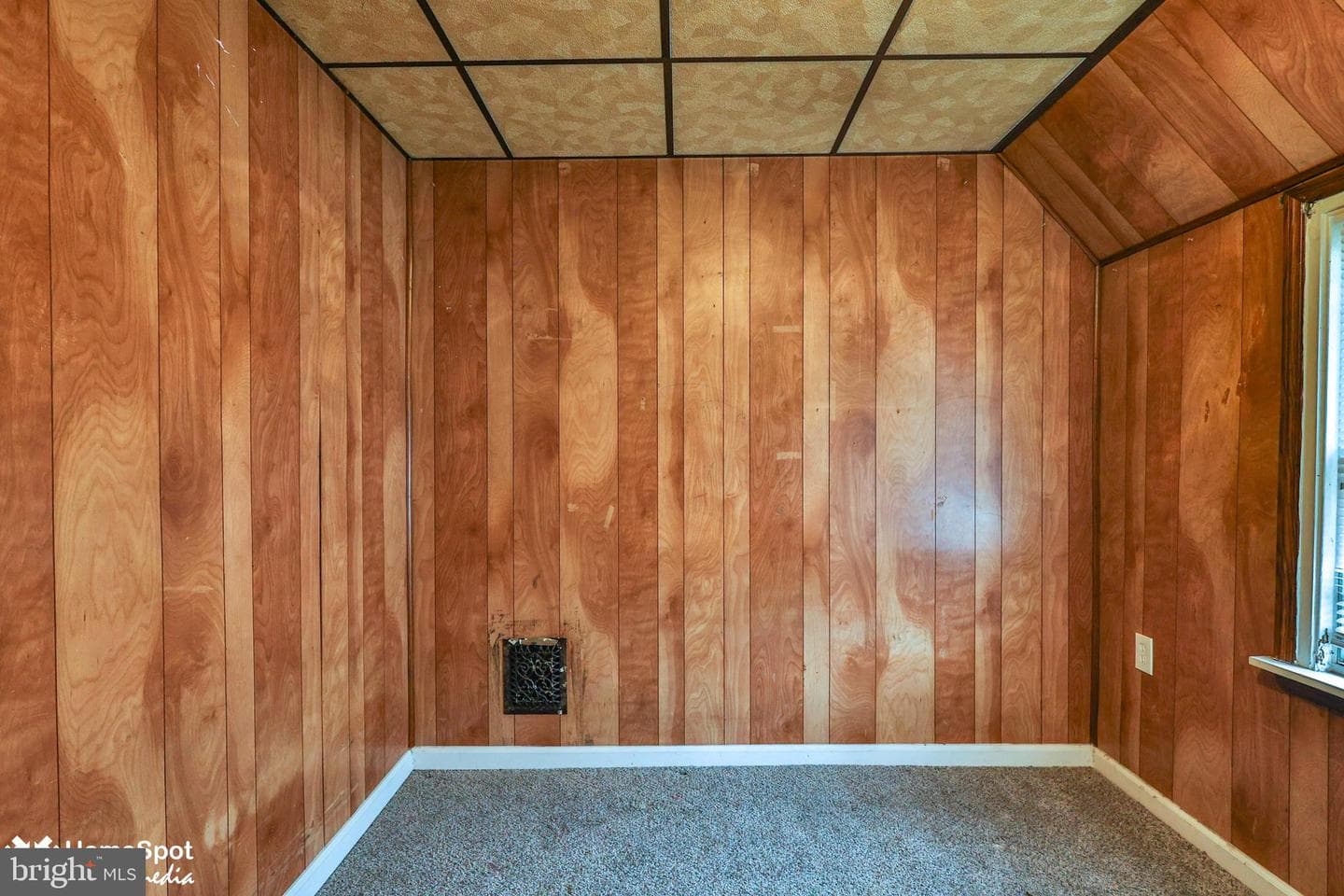 1125 Morton Avenue photo 37