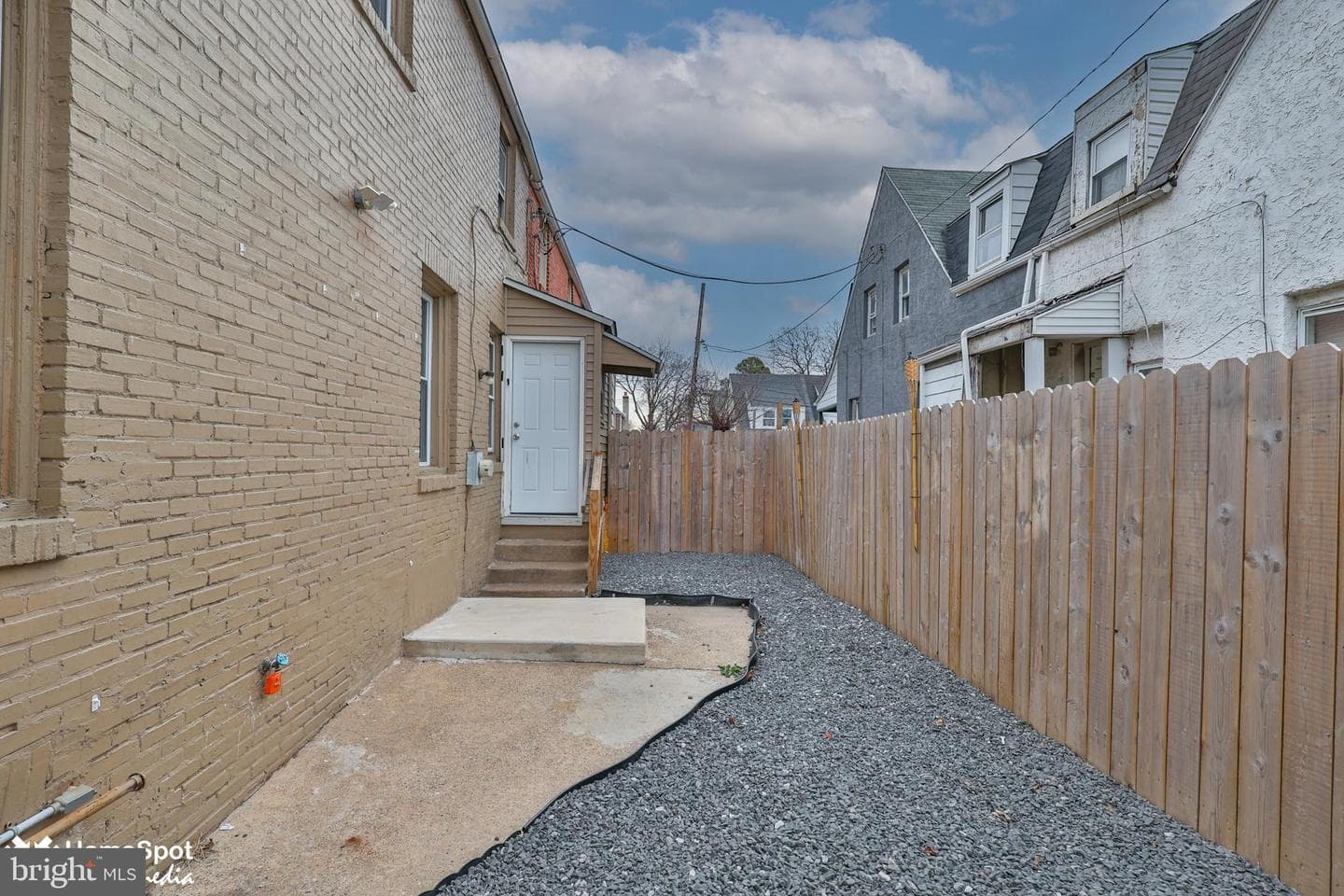 1125 Morton Avenue photo 44