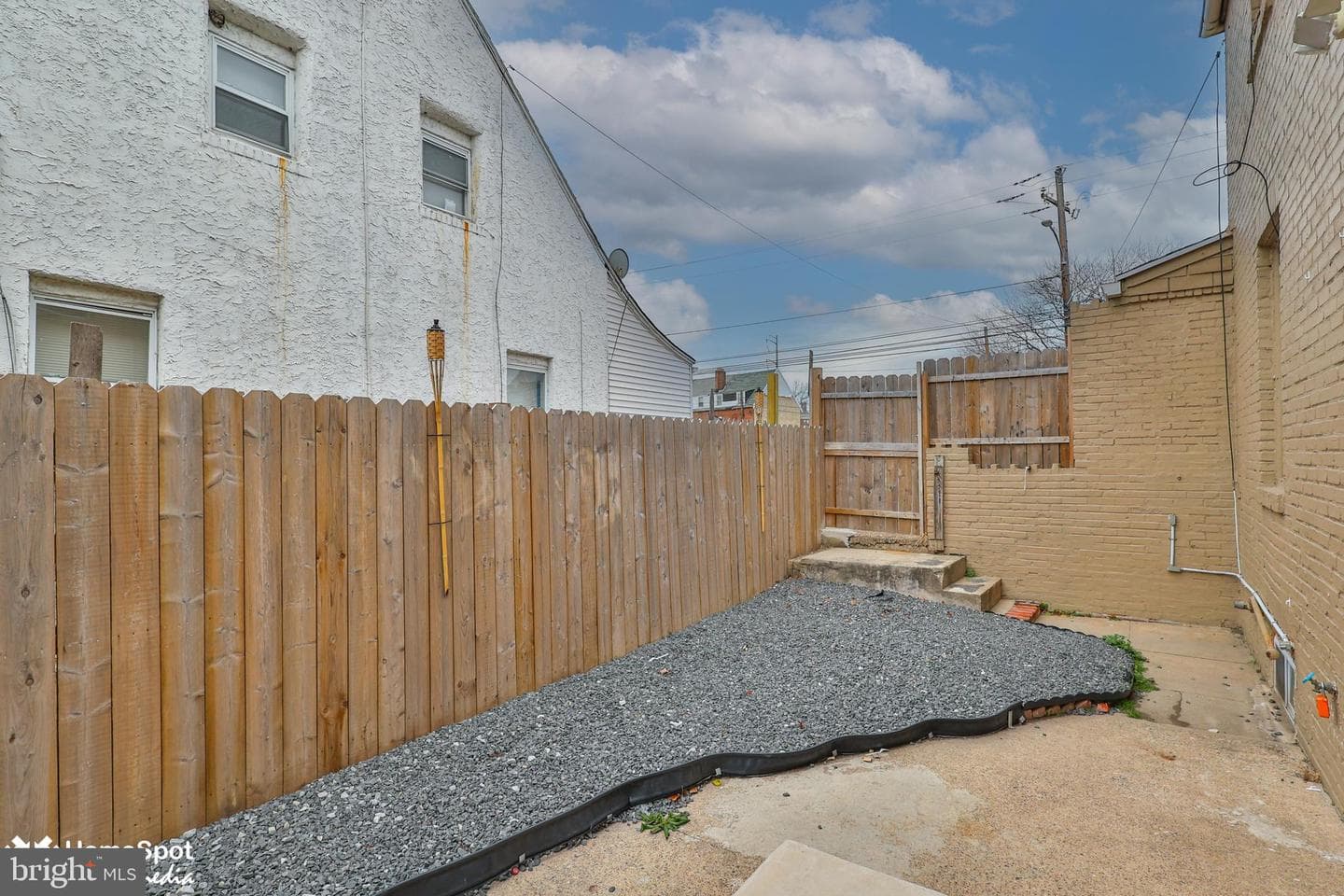 1125 Morton Avenue photo 46