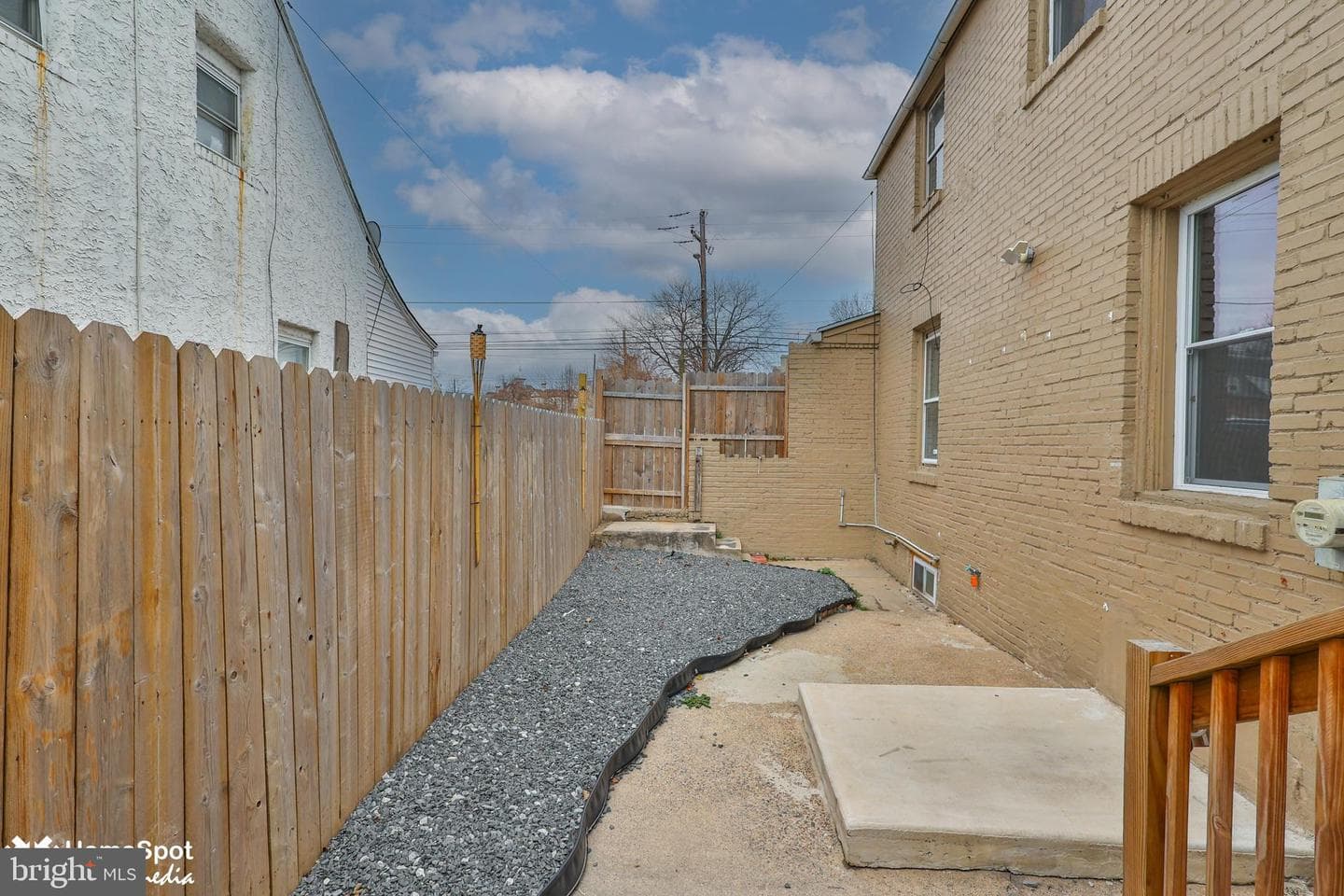 1125 Morton Avenue photo 47