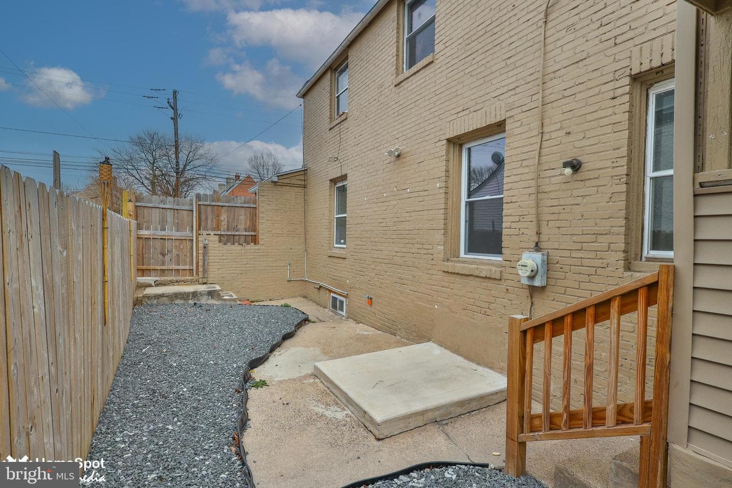 1125 Morton Avenue photo 48