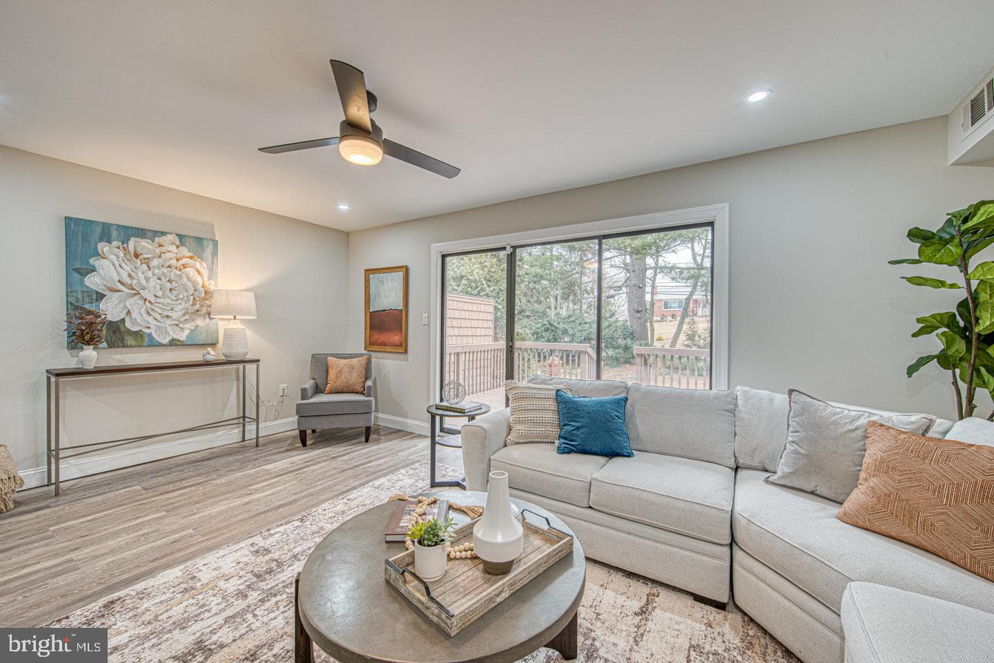 261 Bishop Drive photo 12