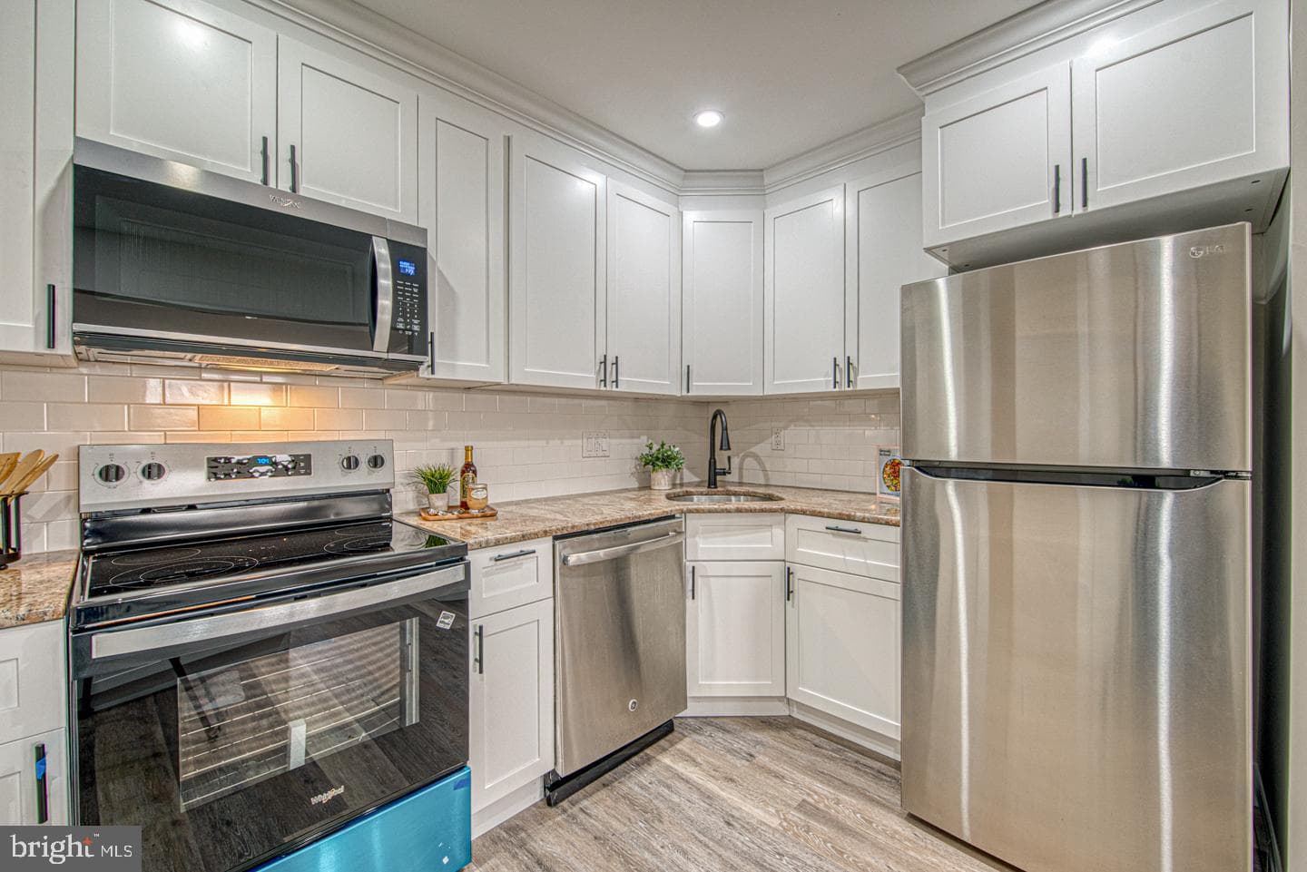 261 Bishop Drive photo 7