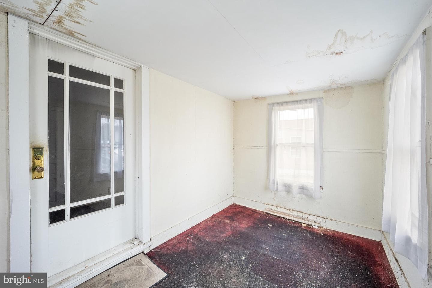 1349 Plum Street photo 4
