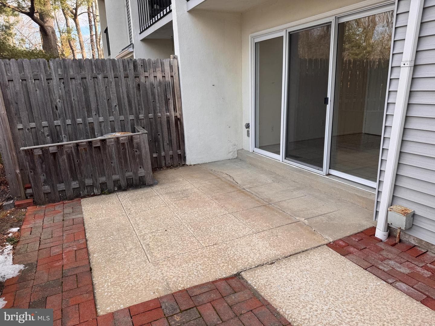 215 E Chelsea Circle photo 4
