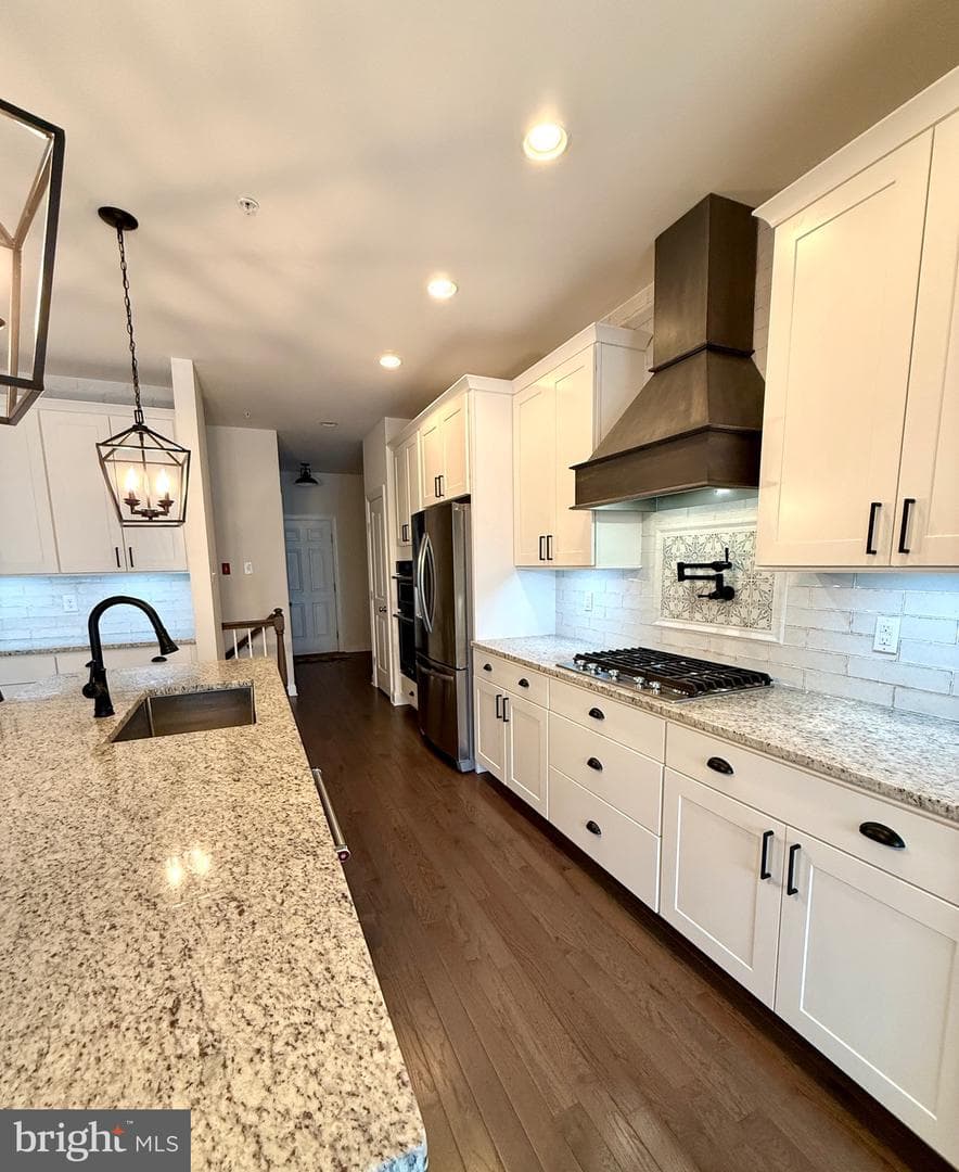 48 Hunters Lane photo 18