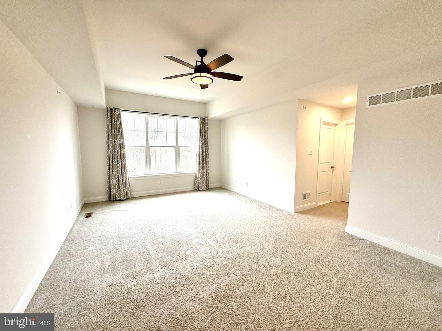 48 Hunters Lane photo 26