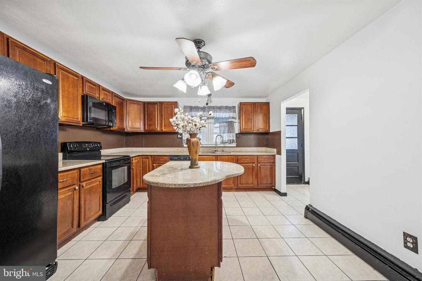 222 Collingdale Avenue photo 11