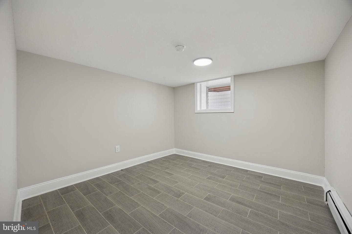 405 N Swarthmore Avenue photo 29