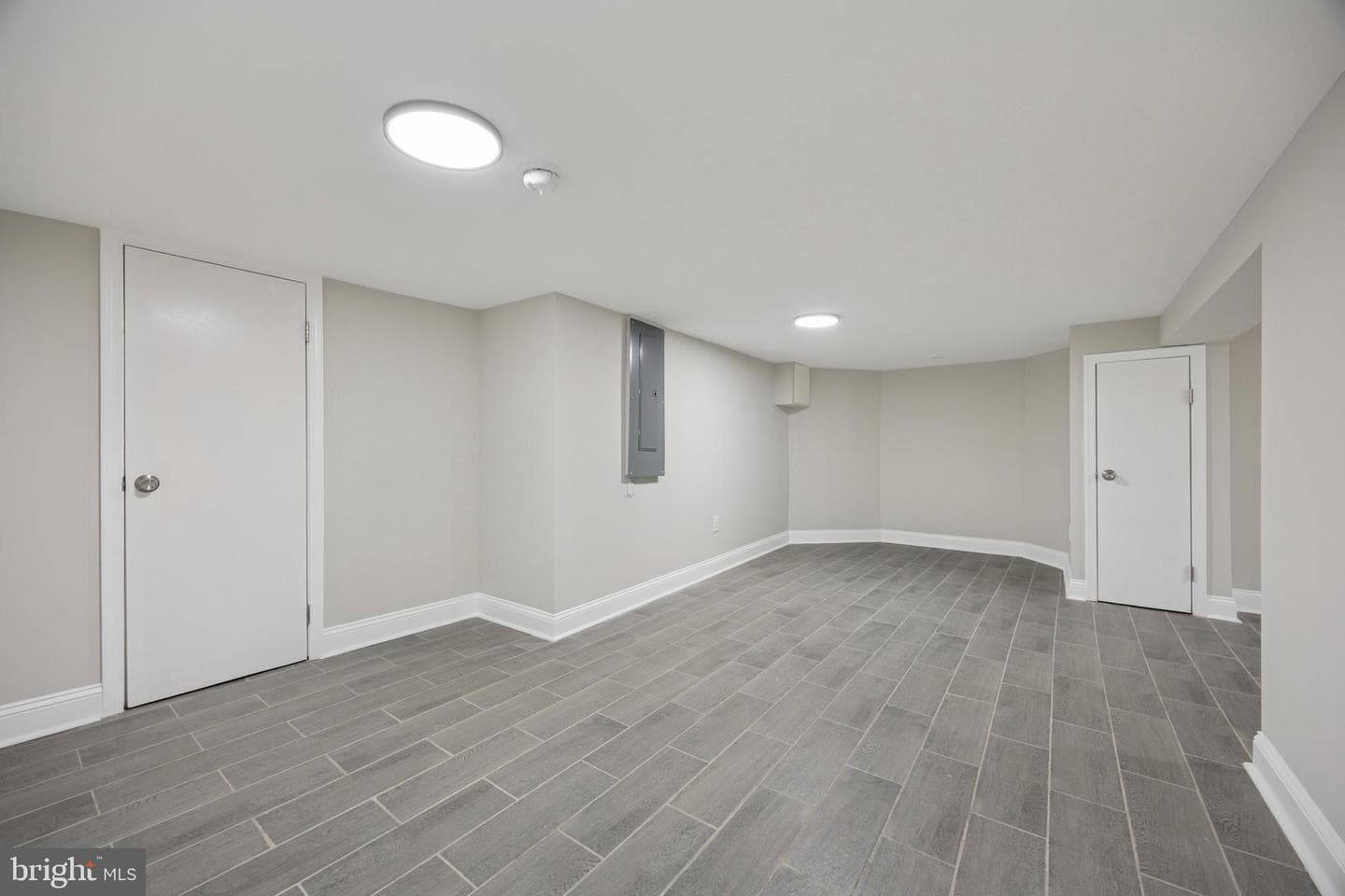 405 N Swarthmore Avenue photo 30