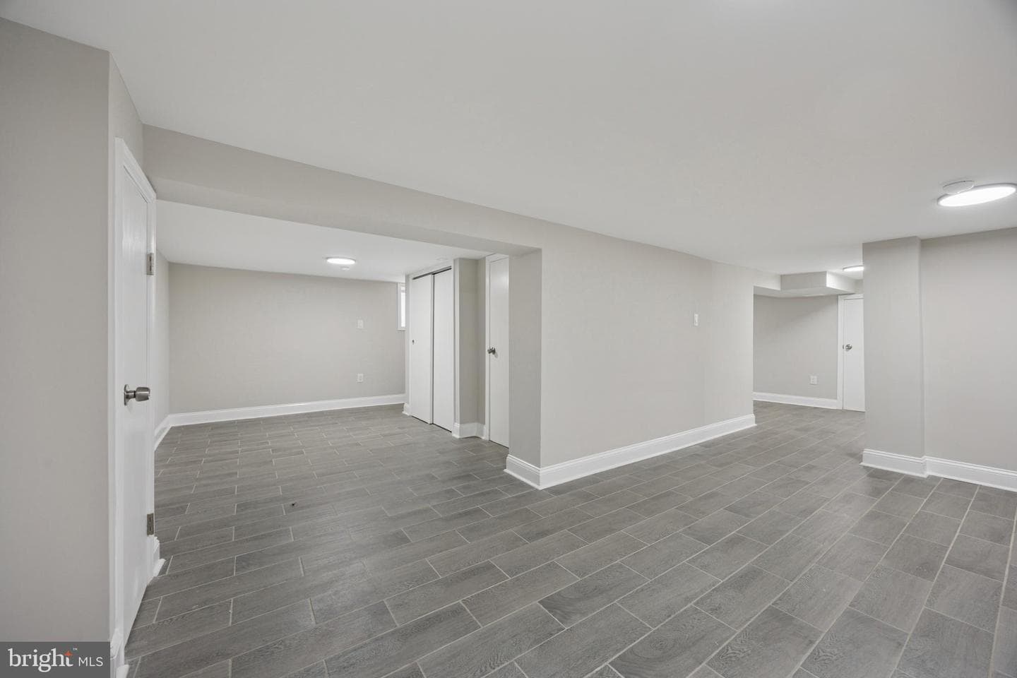 405 N Swarthmore Avenue photo 31