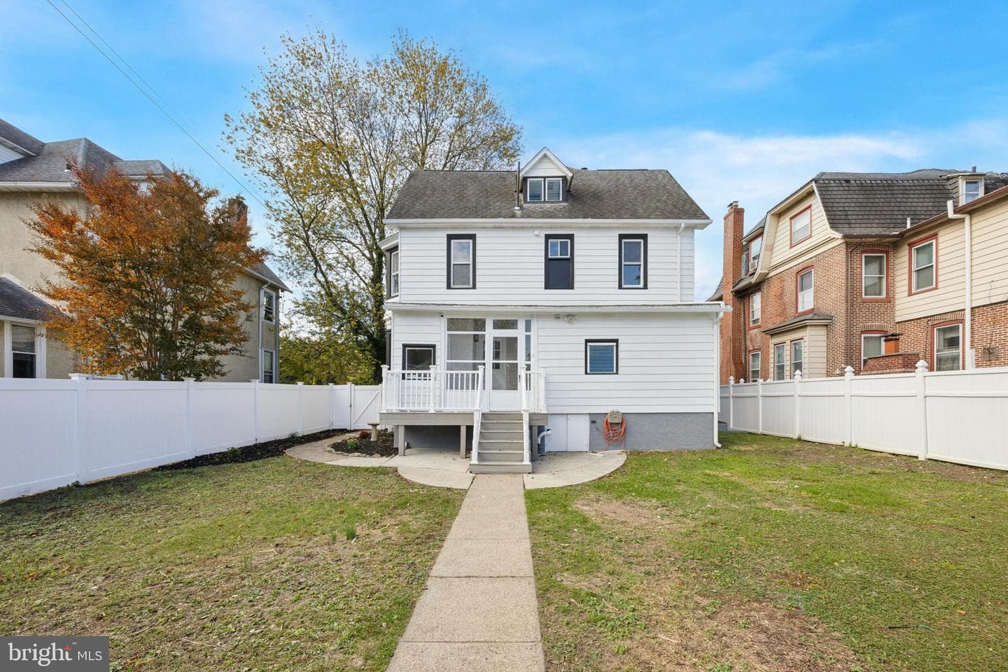 405 N Swarthmore Avenue photo 34