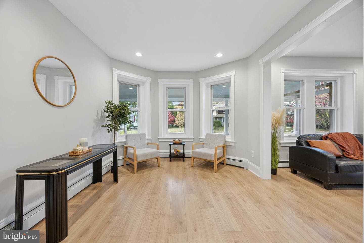 405 N Swarthmore Avenue photo 5