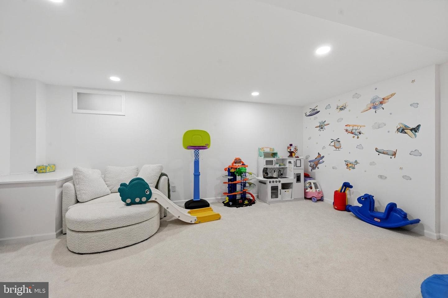 29 Cabot Court photo 37
