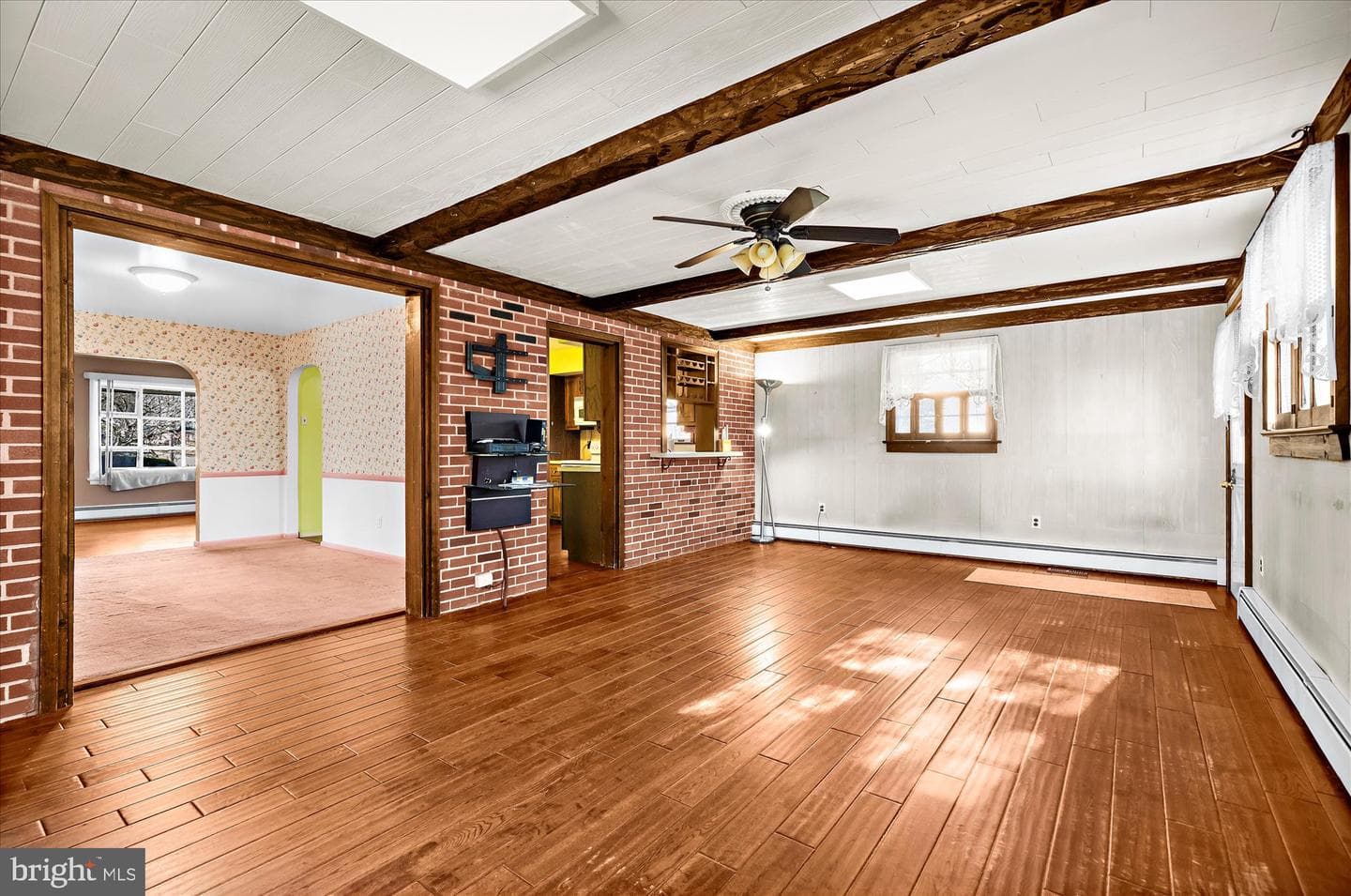 303 Perry Street photo 10