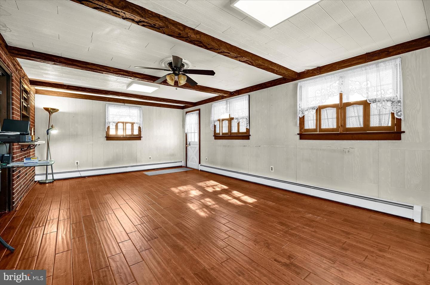 303 Perry Street photo 12