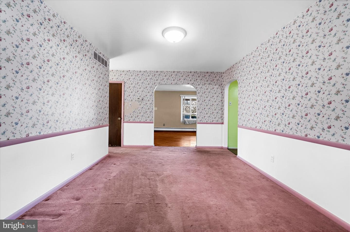 303 Perry Street photo 6