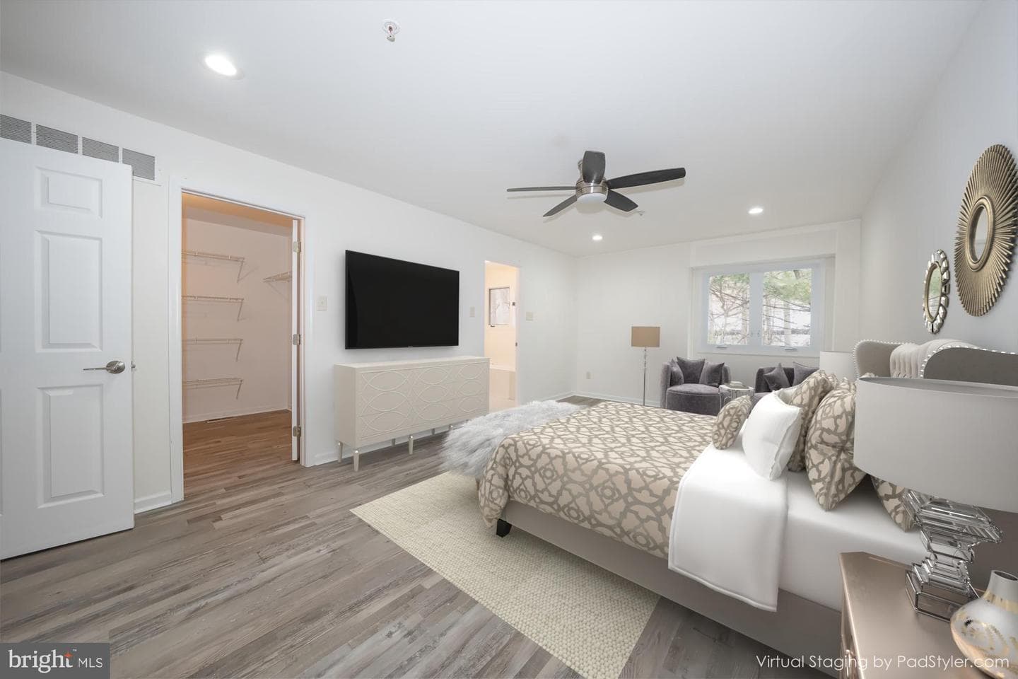 514 Waters Edge photo 20