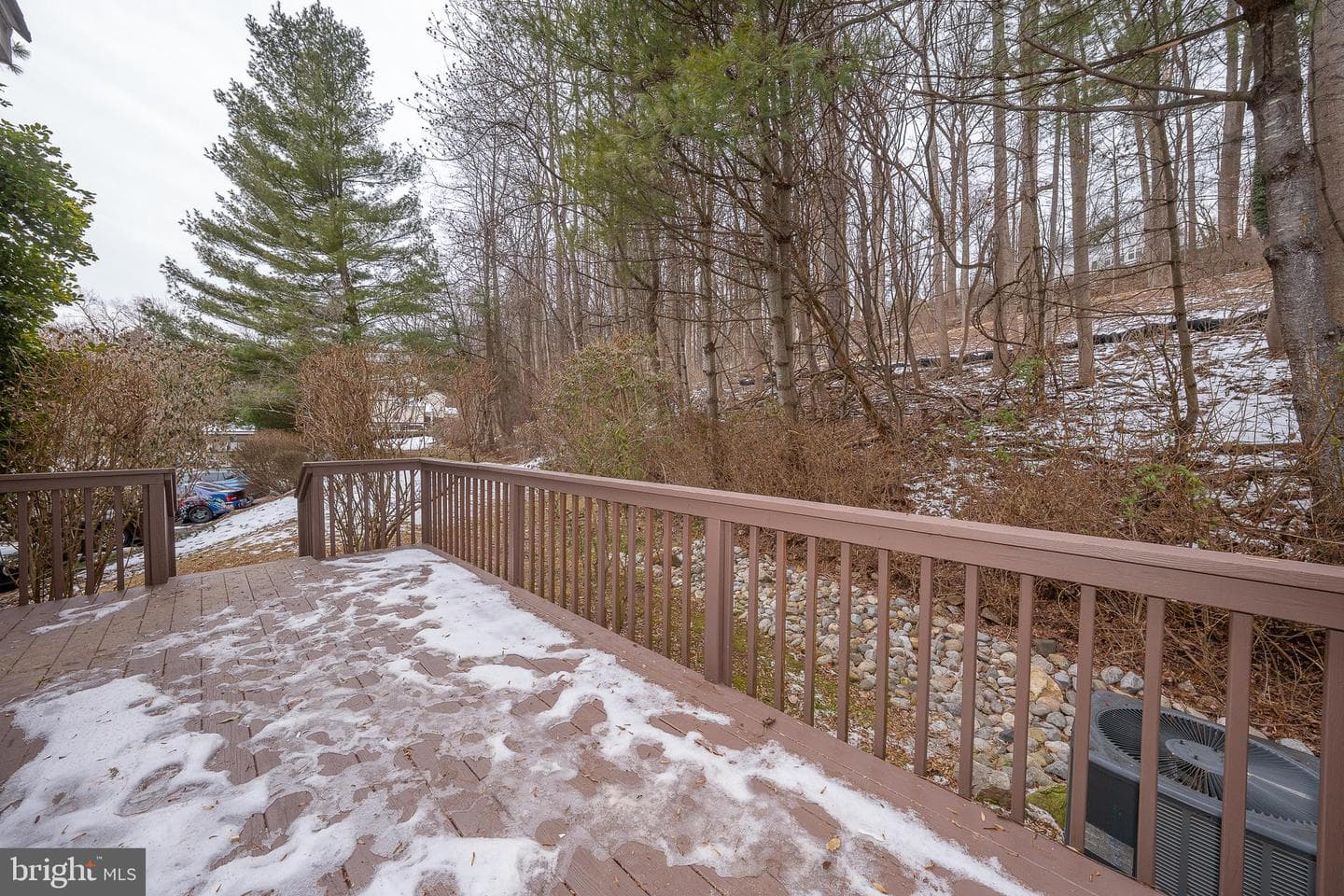 514 Waters Edge photo 29
