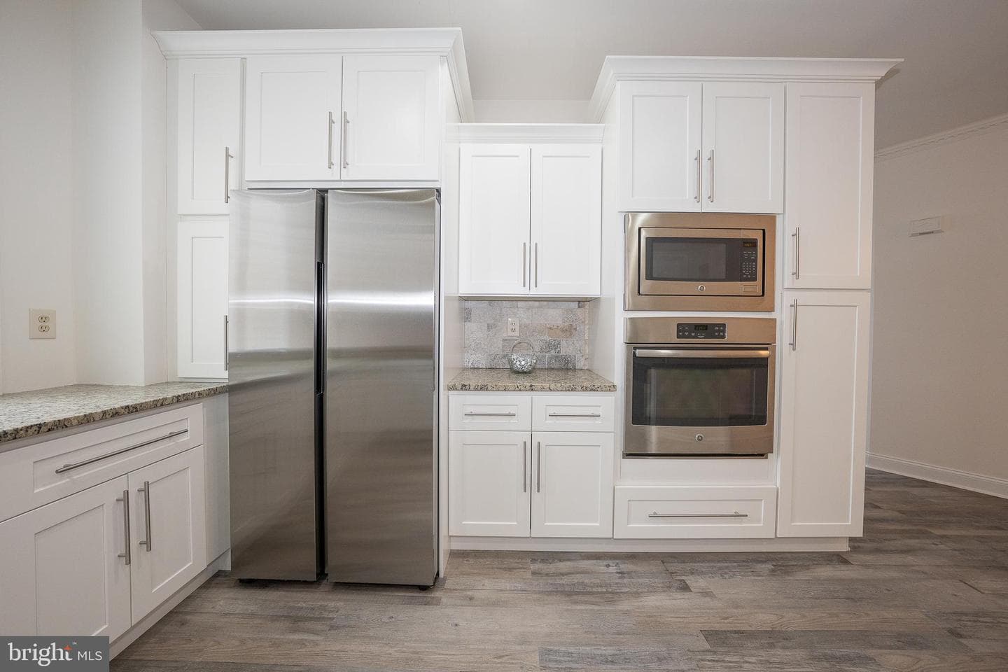 514 Waters Edge photo 5
