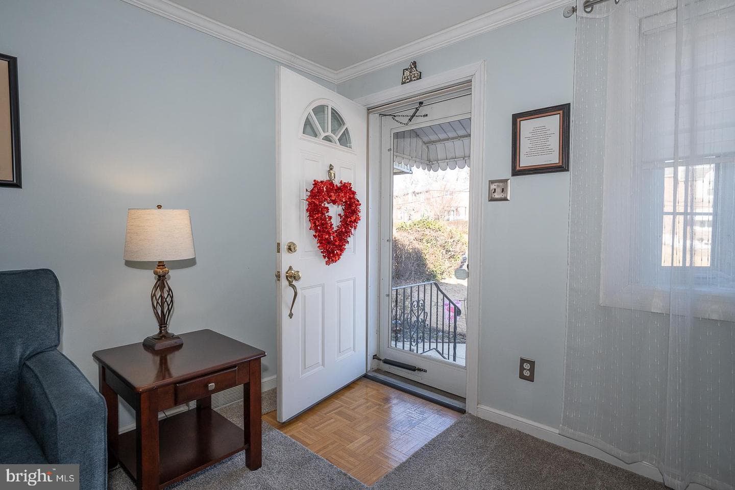 614 Crescent Drive photo 4