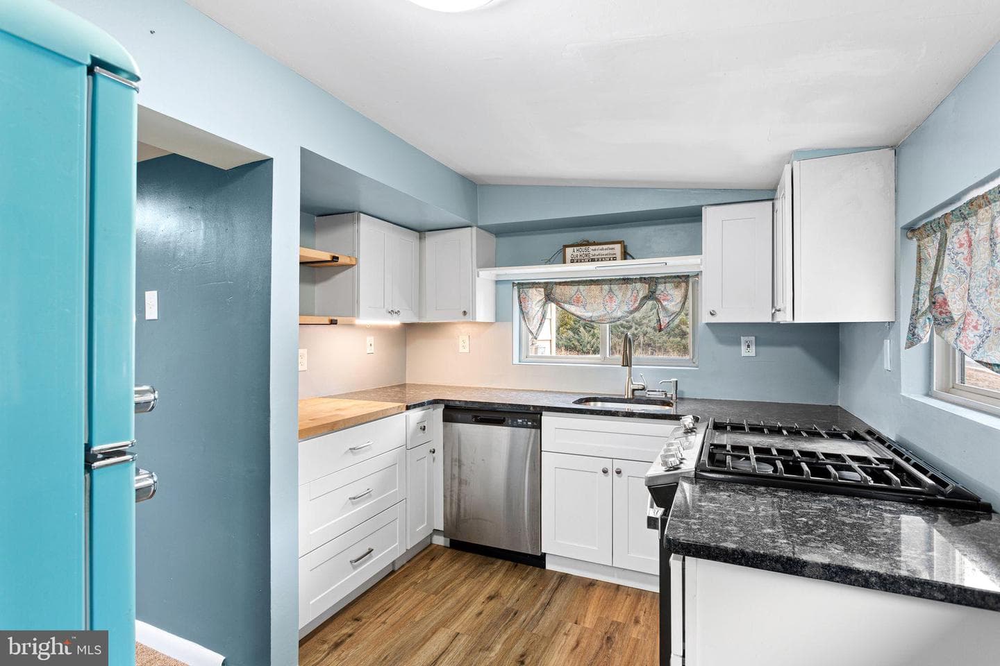 224 S Pennell Road photo 7