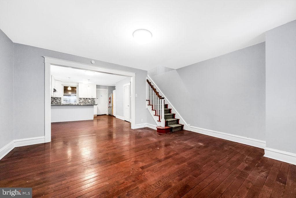 213 Heather Road photo 5