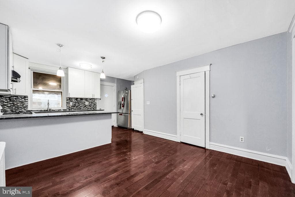 213 Heather Road photo 9