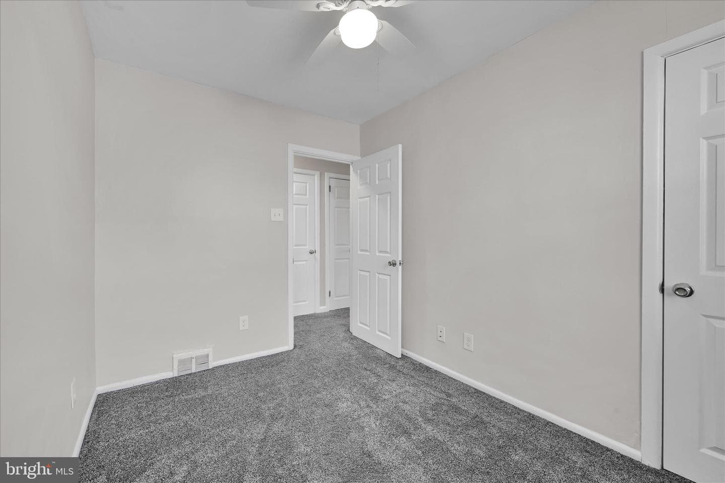 204 Ridley Avenue photo 17