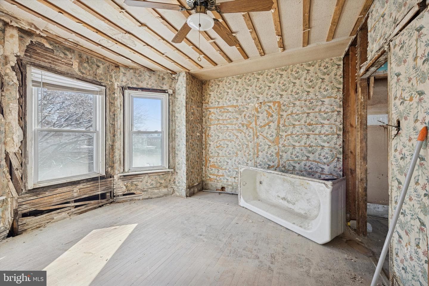 314 S 6th Street photo 13