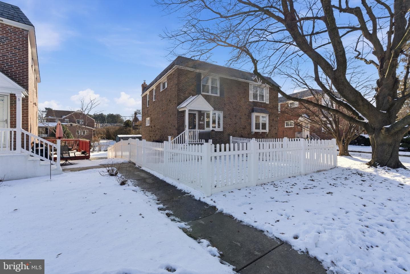 2578 Stoneybrook Lane photo 3