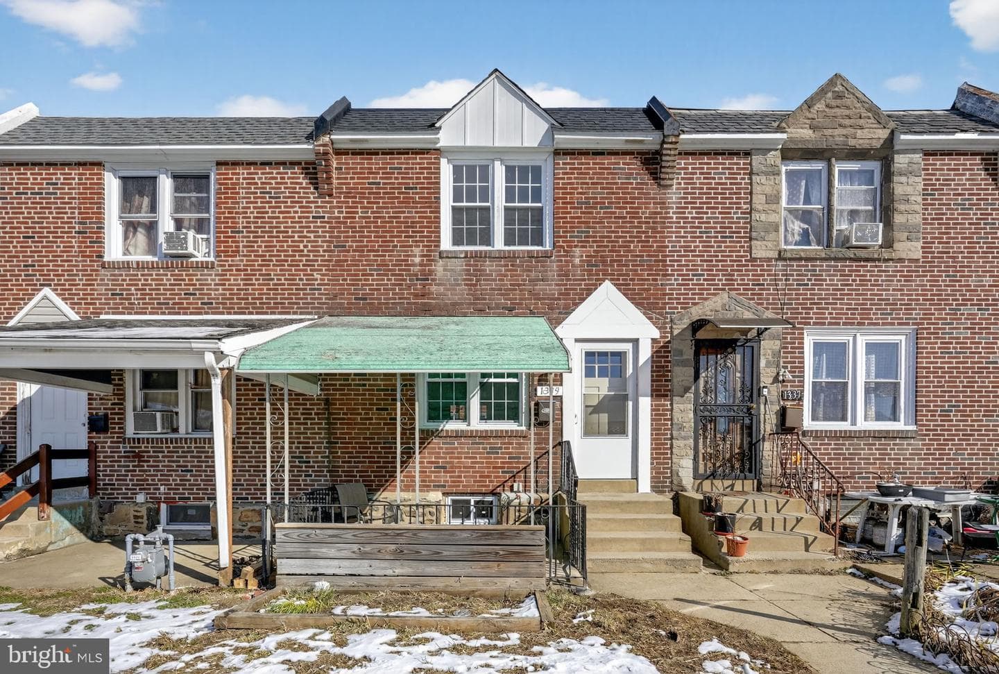 1339 Park Lane photo 2
