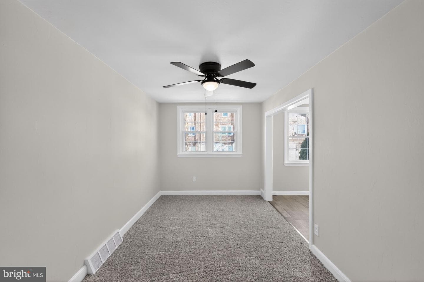 1339 Park Lane photo 6