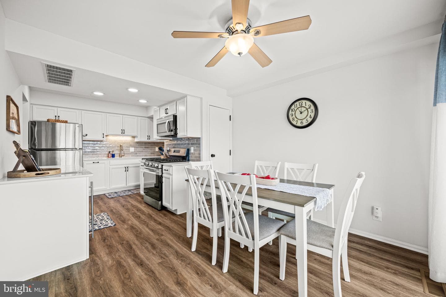 147 W Kenilworth Circle photo 12
