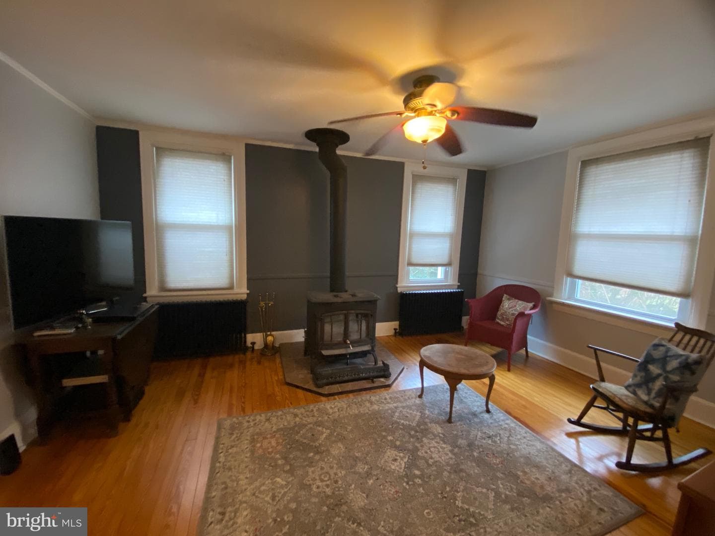 306 W Magnolia Avenue photo 12