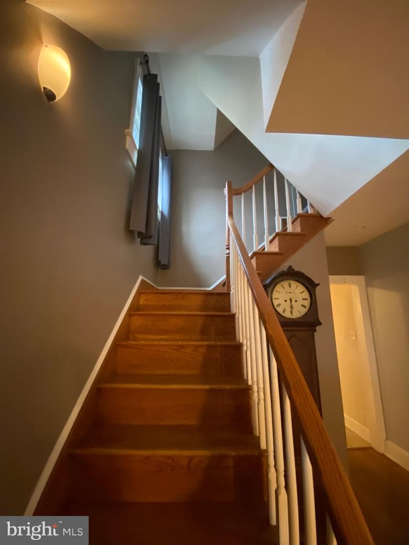 306 W Magnolia Avenue photo 14
