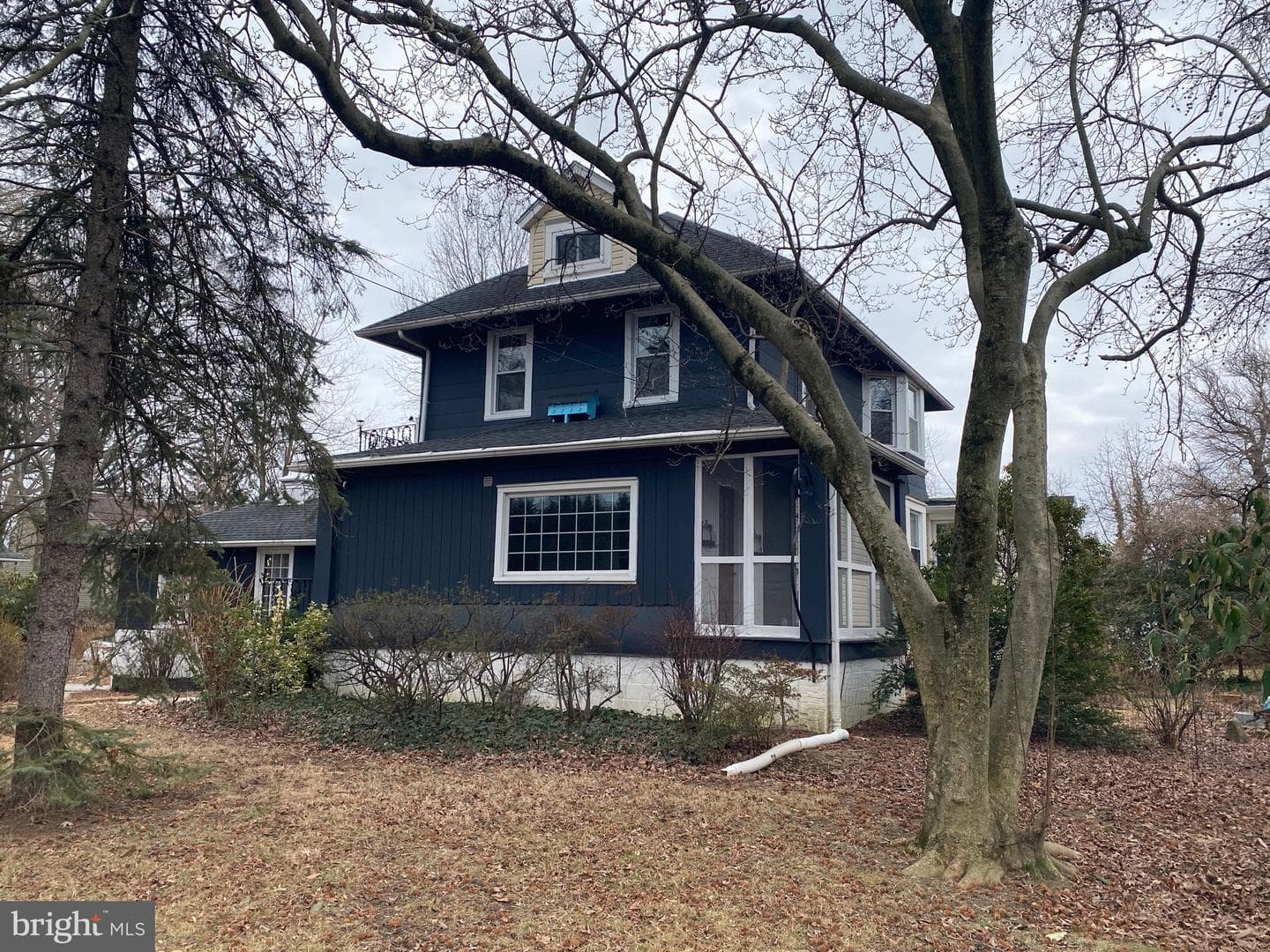 306 W Magnolia Avenue photo 3
