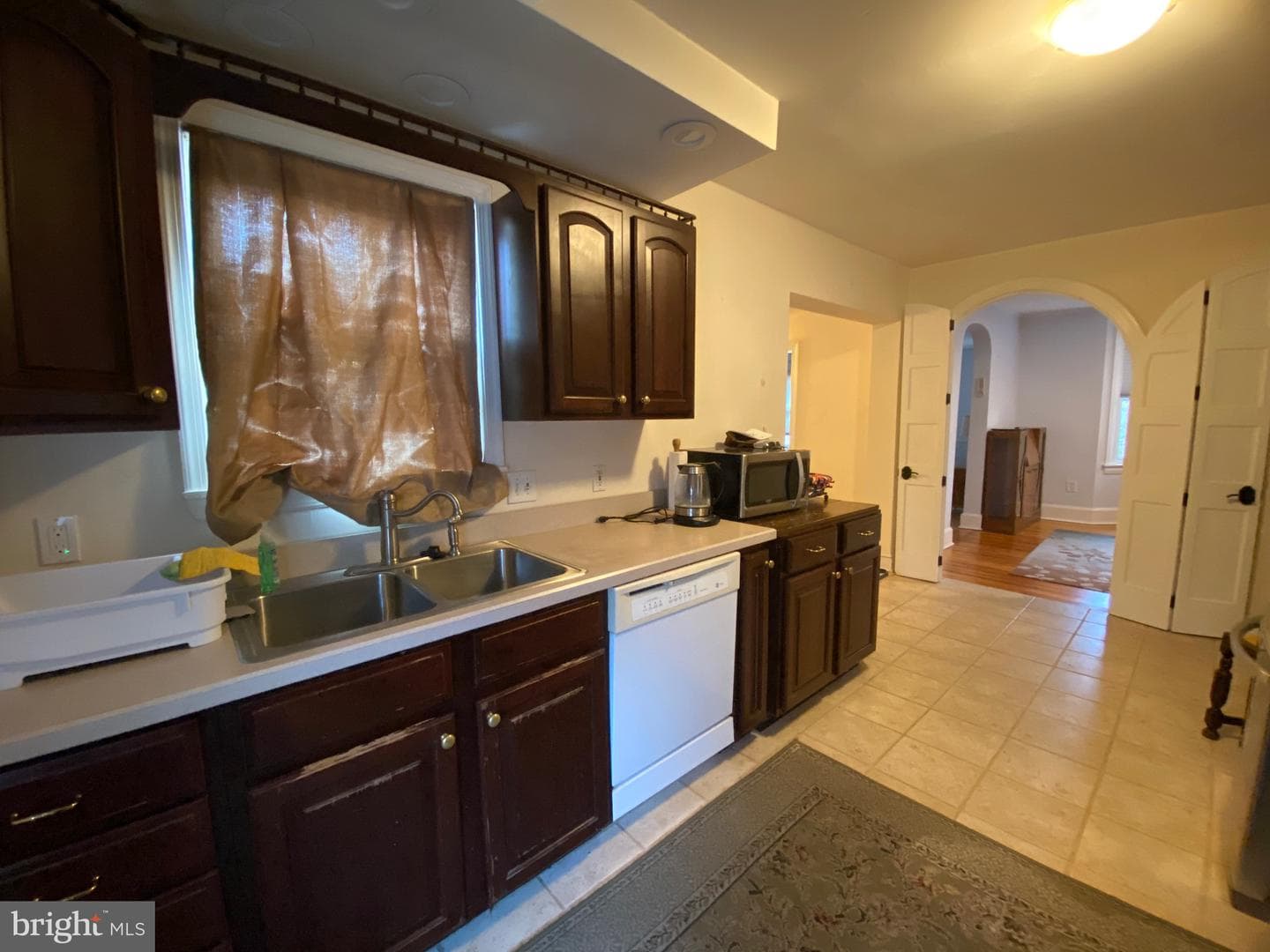 306 W Magnolia Avenue photo 9