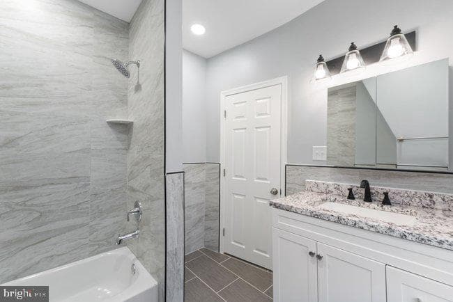 213 Lincoln photo 45