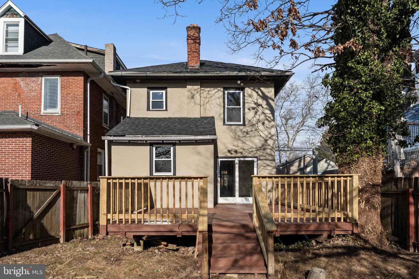 2420 Edgmont Avenue photo 23