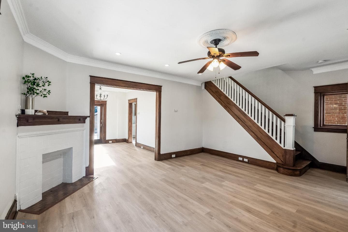 2420 Edgmont Avenue photo 6