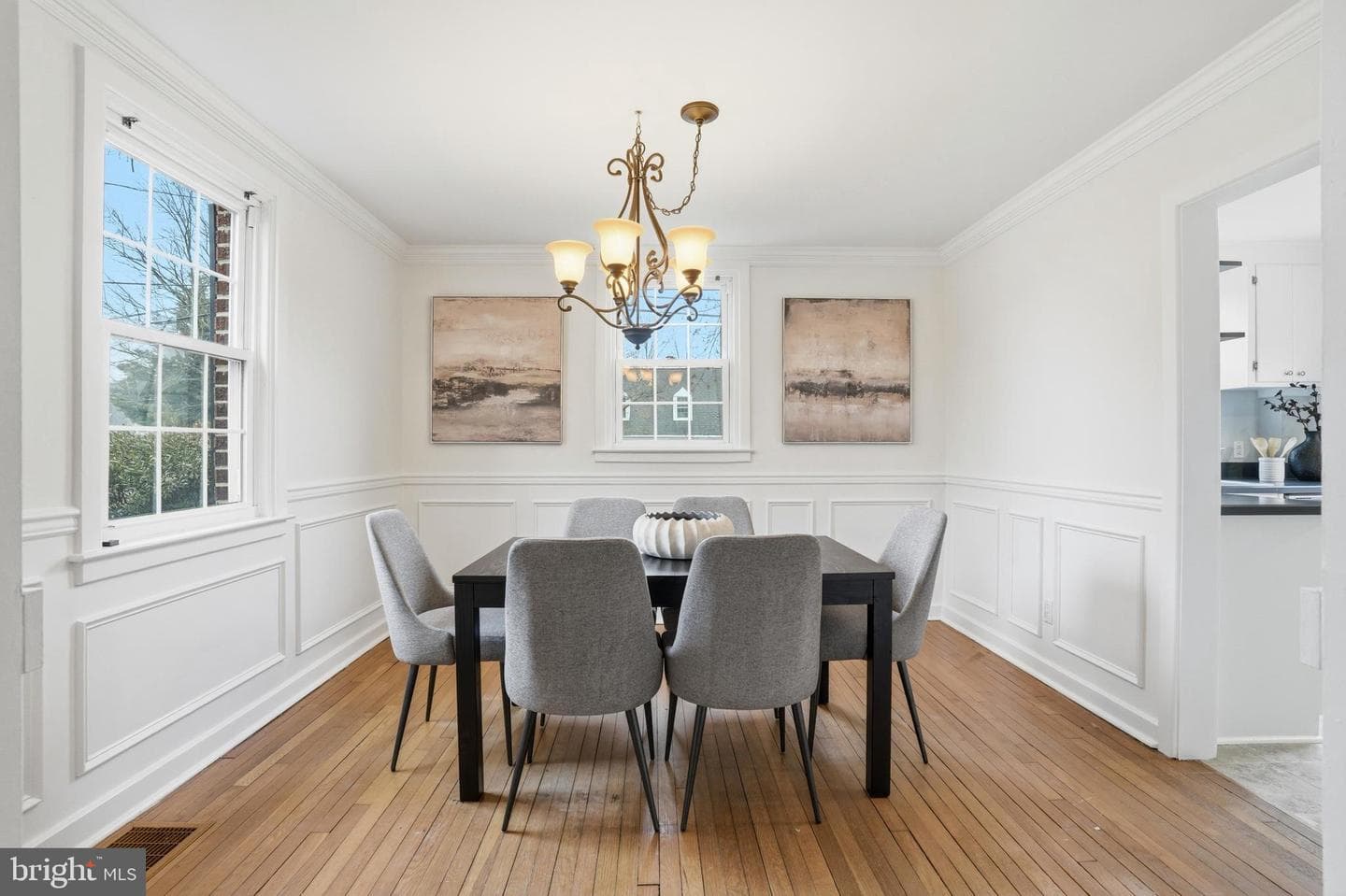 1045 Edgerton Road photo 10