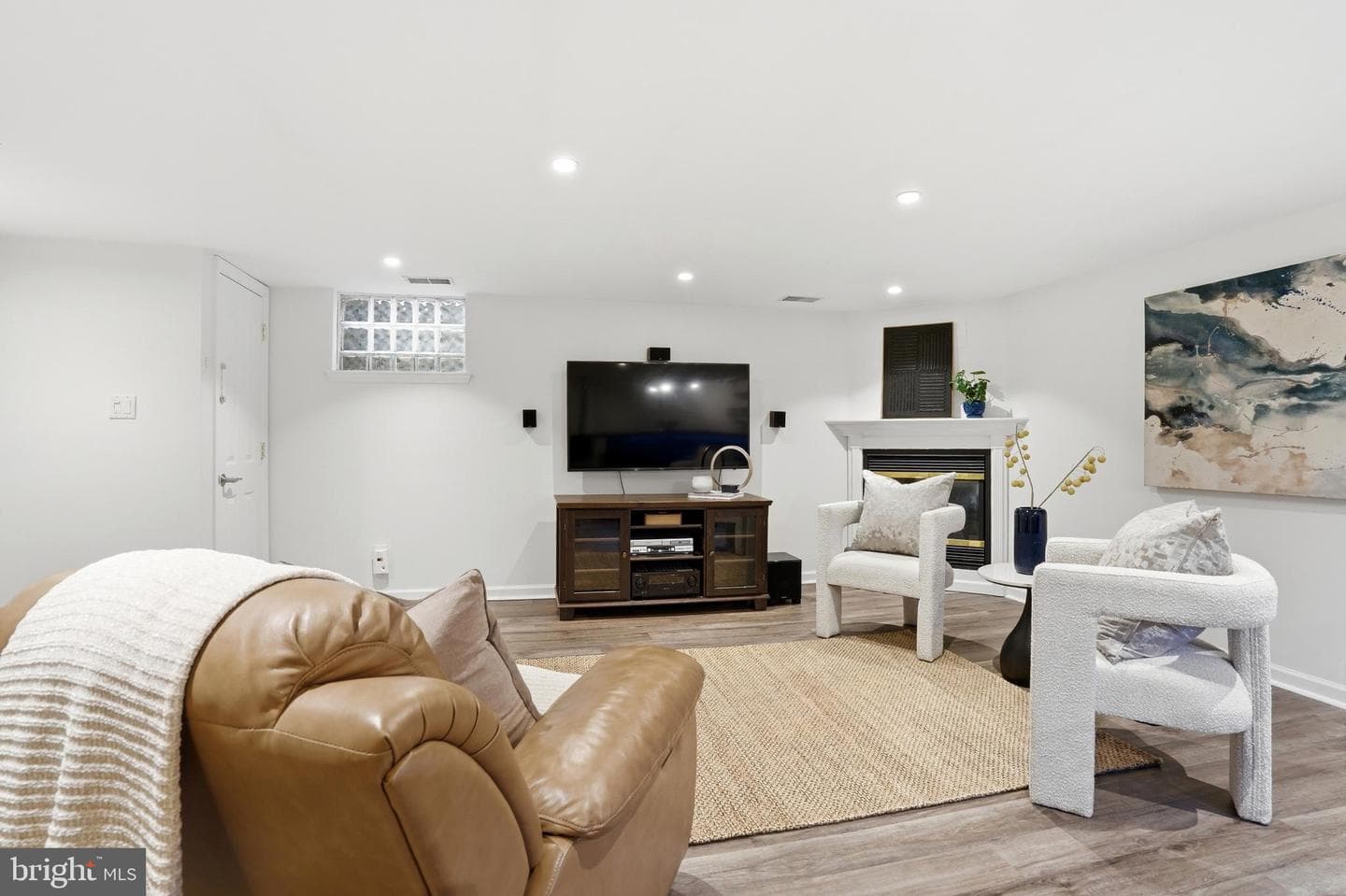 1045 Edgerton Road photo 34